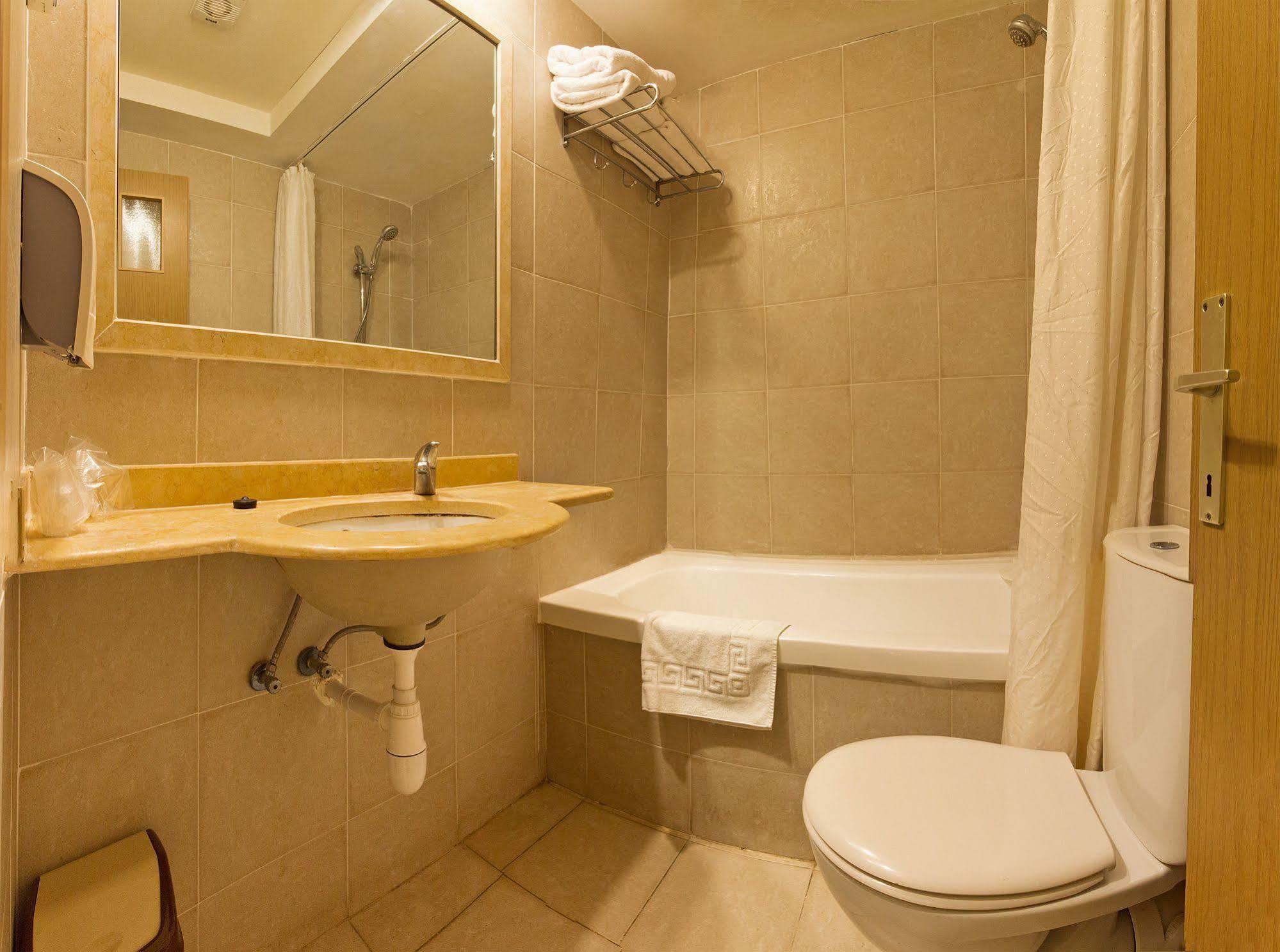 Shoresh Green Hills Family Suites Hotel Buitenkant foto